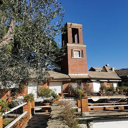Rocca Di San Michele アパート